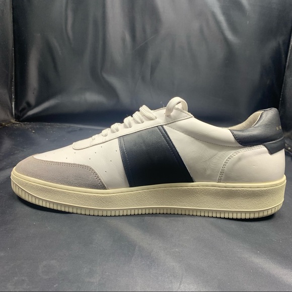 Magic Sneakers - Picture 7 of 12